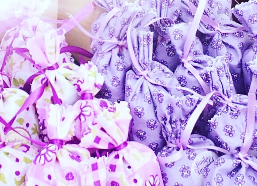 Duftsäckchen mit getrockneten Lavendelblüten Schrankduft Geschenk 5 x Lavendelsäckchen